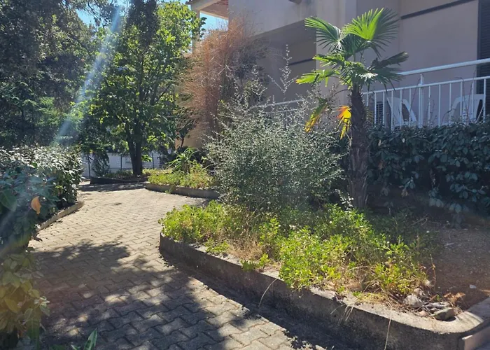 Maristella Algajola (Corsica)